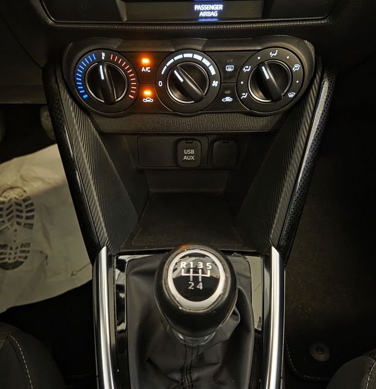 Mazda   1.5 Skyactiv-G 75cv Evolve