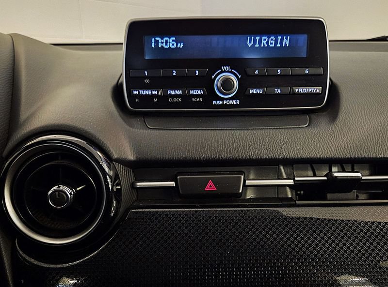 Mazda   1.5 Skyactiv-G 75cv Evolve