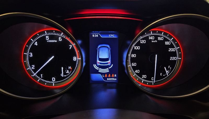 Suzuki   1.2 Hybrid Top Allgrip 4WD