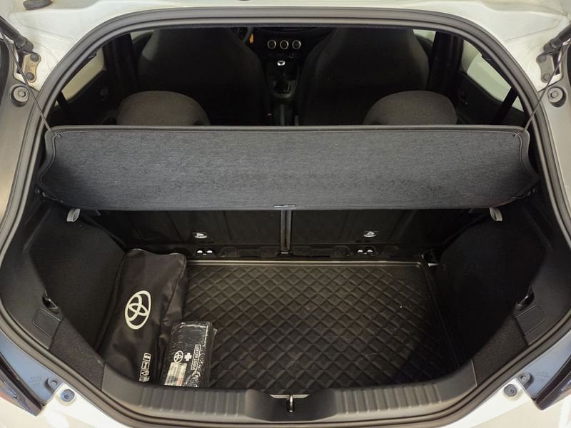 Toyota Aygo X  1.0B (72 CV) Active