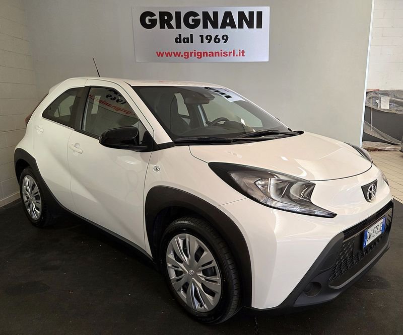 Toyota Aygo X  1.0B (72 CV) Active