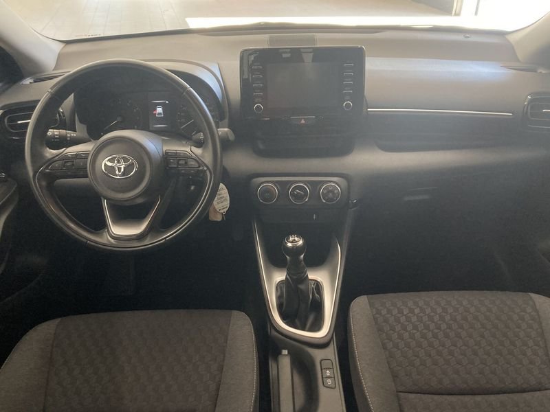 Toyota Yaris  1.0 Active MY22 Neopatentati