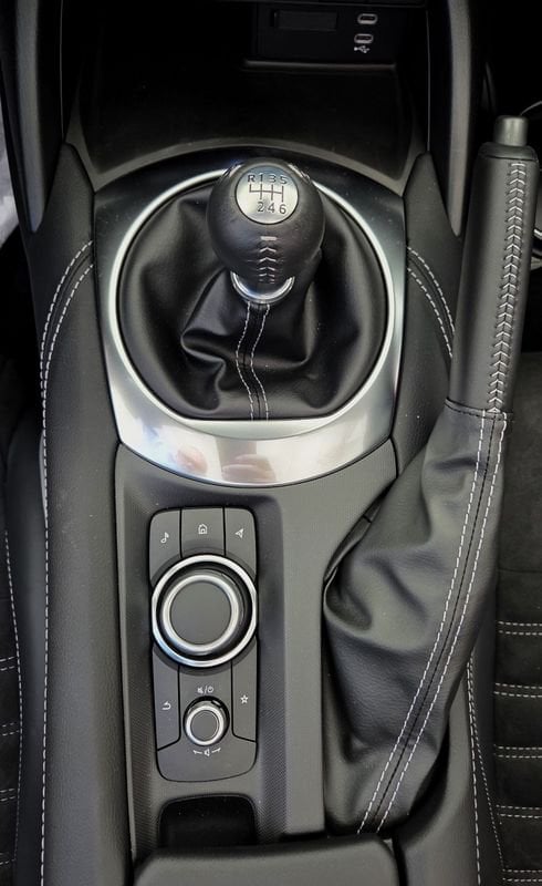 Mazda MX-5  1.5L Skyactive-G 132cv ST Homura
