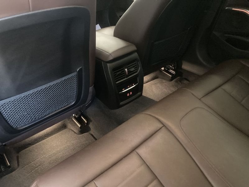 BMW   320d 48V Luxury Xdrive Touring Auto AT8 Mild Hybrid
