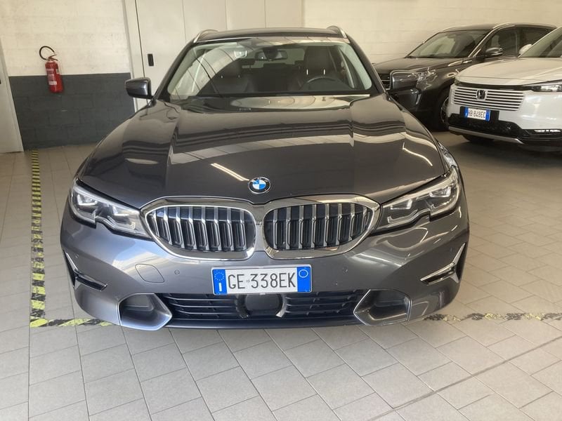 BMW   320d 48V Luxury Xdrive Touring Auto AT8 Mild Hybrid