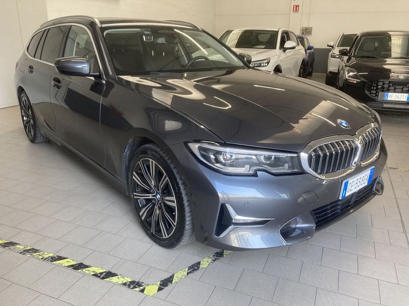 BMW   320d 48V Luxury Xdrive Touring Auto AT8 Mild Hybrid