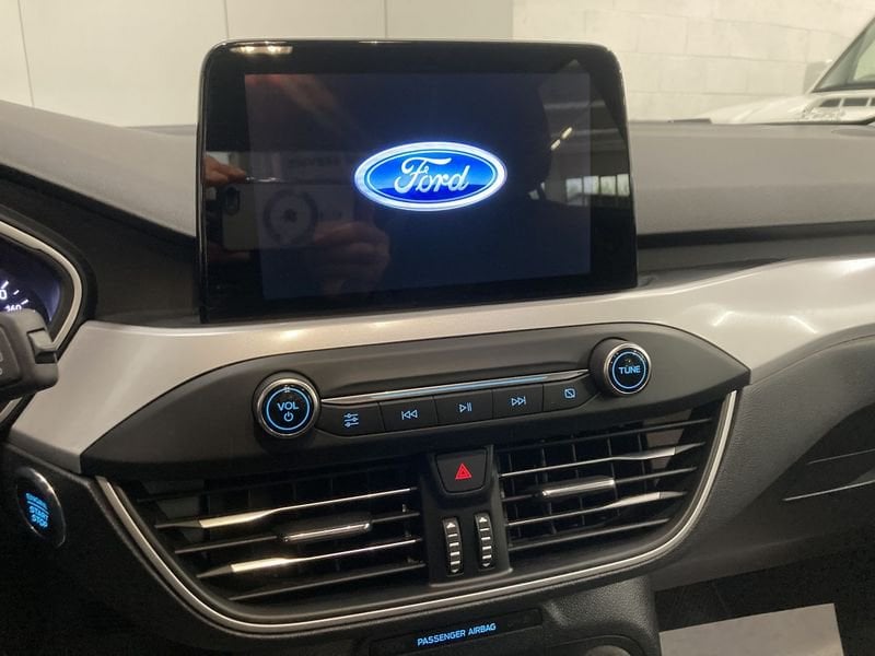 Ford Focus  1.0 EcoBoost 100cv Business Neopatentati