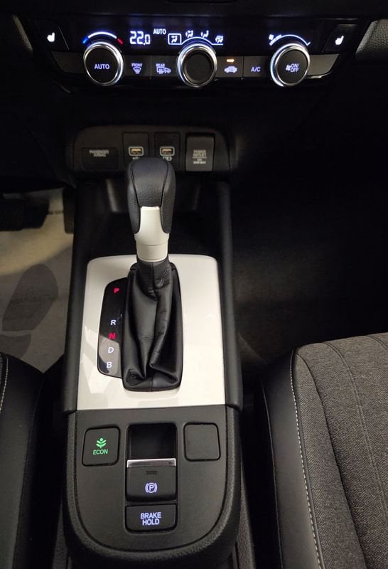 Honda   1.5 Elegance eCVT