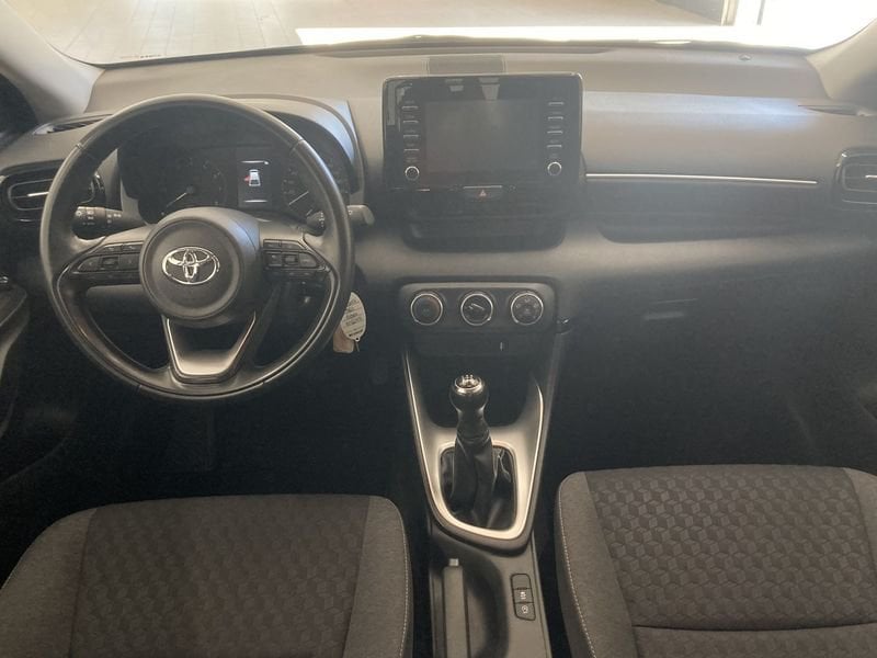 Toyota Yaris  1.0 Active MY22 Neopatentati